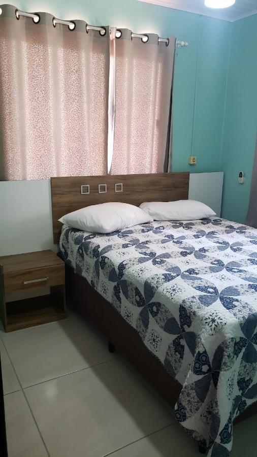Casa De 2 Quartos No Centro De 邦比尼亚斯 外观 照片